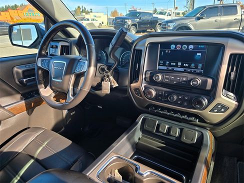 Used 2018 GMC Sierra 1500 Denali w/ Denali Ultimate Package image 11