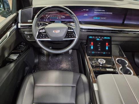 New 2026 Cadillac Escalade 2WD image 10