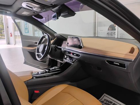 Used 2021 Hyundai Sonata Limited FWD image 39