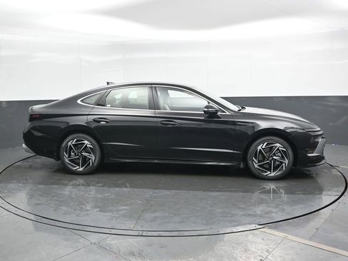 New 2026 Hyundai Sonata SEL image 3