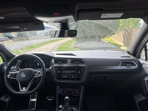 Used 2022 Volkswagen Tiguan SEL R-Line AWD/4WD image 29