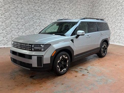 Used 2025 Hyundai Santa Fe SEL image 3