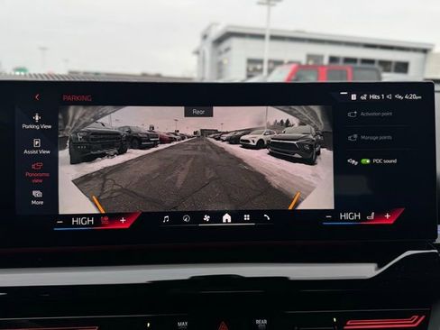 New 2026 BMW 530i xDrive 530i xDrive w/ Premium Package image 38