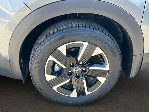 Used 2026 Nissan Kicks SV w/ SV Premium Package image 25