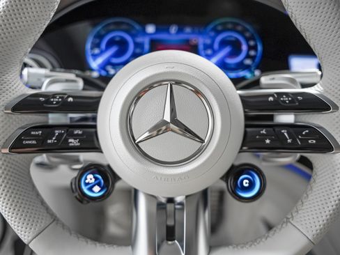 Certified 2023 Mercedes-Benz EQS AMG 4MATIC image 11