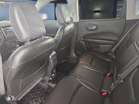 Used 2018 Jeep Compass Limited w/ Navigation Group AWD/4WD image 11