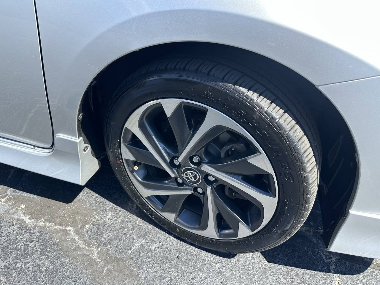 Used 2017 Toyota Corolla iM w/ Carpet Mat Package FWD image 6