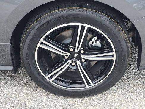 Used 2025 Ford Mustang Coupe image 9