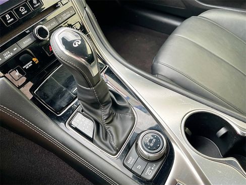 Used 2021 INFINITI Q60 3.0t Luxe w/ Essential Package image 17