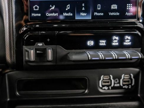 Used 2022 RAM 2500 Limited AWD/4WD image 26
