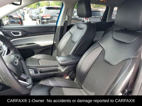 Used 2022 Jeep Compass Latitude FWD image 7
