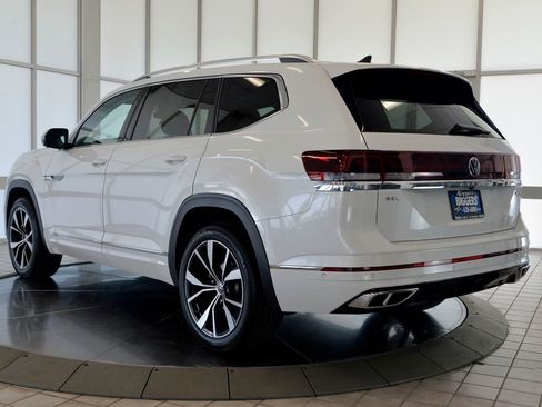 Used 2025 Volkswagen Atlas SEL Premium R-Line AWD/4WD image 6