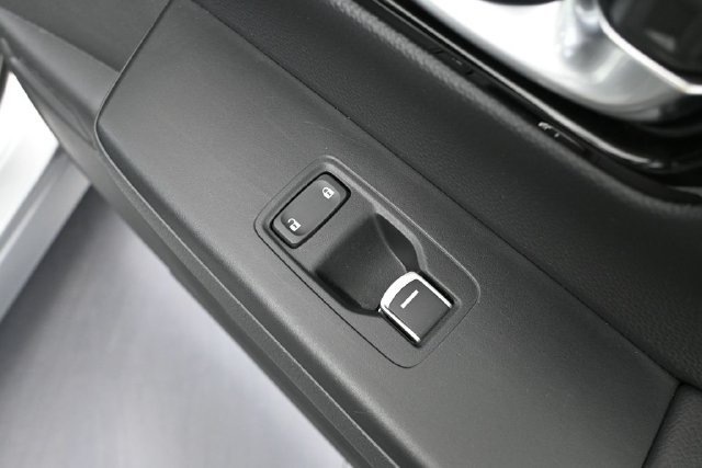 Used 2025 Honda CR-V EX-L image 38