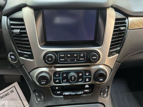 Used 2019 GMC Yukon Denali w/ Denali Ultimate Package AWD/4WD image 20