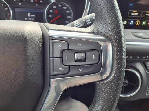 Used 2024 Chevrolet Blazer LT w/ Convenience Package FWD image 34