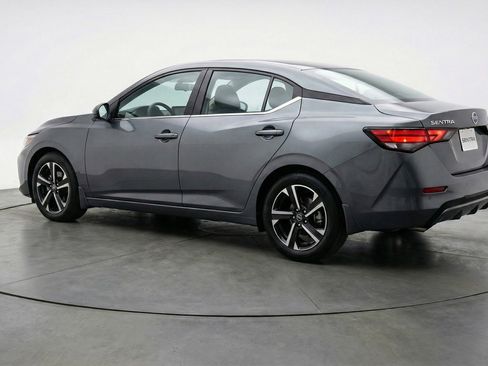 Used 2025 Nissan Sentra SV FWD image 6