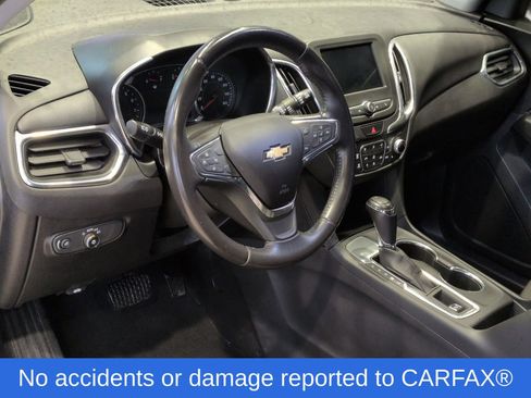 Used 2019 Chevrolet Equinox LT image 2