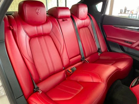 Used 2018 Maserati Quattroporte S GranSport Q4 image 21