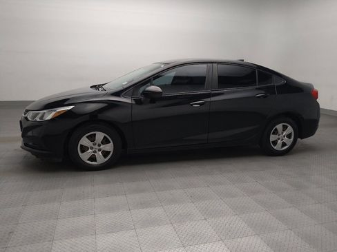 Used 2017 Chevrolet Cruze LS image 2