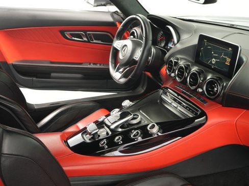 Used 2018 Mercedes-Benz AMG GT Roadster image 60