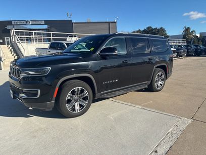 Used 2022 Jeep Wagoneer Series III w/ Rear Seat Video Group 1