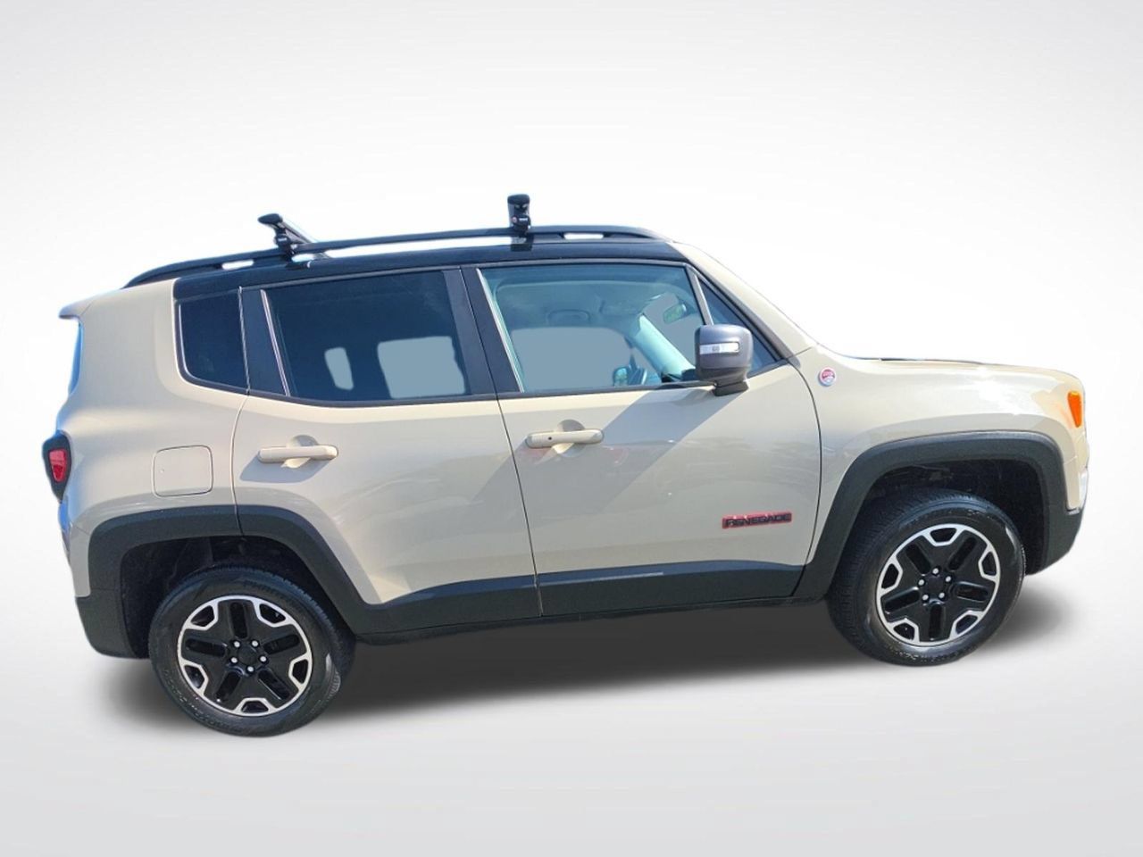 Used 2016 Jeep Renegade Trailhawk AWD/4WD image 6