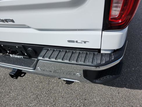 New 2026 GMC Sierra 1500 SLT w/ SLT Premium Plus Package image 4