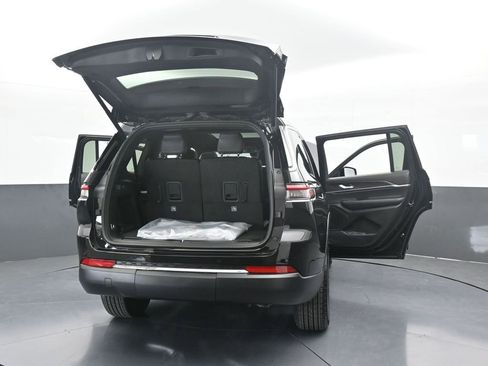 New 2025 Jeep Grand Cherokee L Limited image 70
