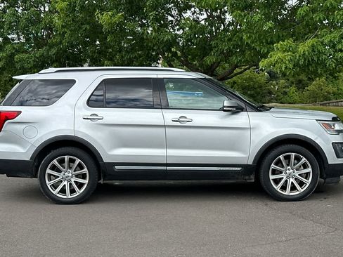Used 2016 Ford Explorer Limited AWD/4WD image 8