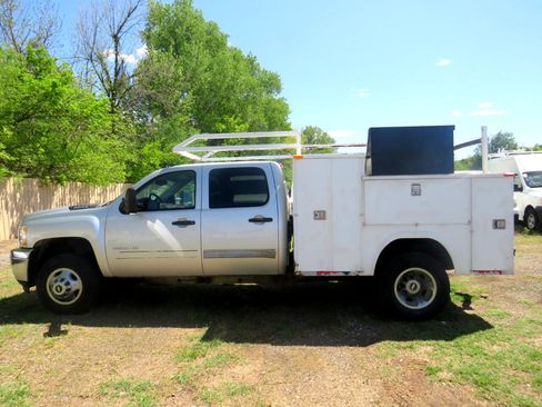 Used 2013 Chevrolet Silverado 3500 LT image 8