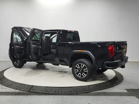 Used 2023 GMC Sierra 2500 AT4 AWD/4WD image 13