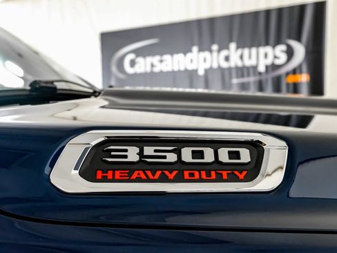 Used 2024 RAM 3500 Big Horn w/ Sport Appearance Package AWD/4WD image 43
