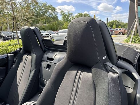 New 2026 MAZDA MX-5 Miata Club w/ Interior Package RWD image 41