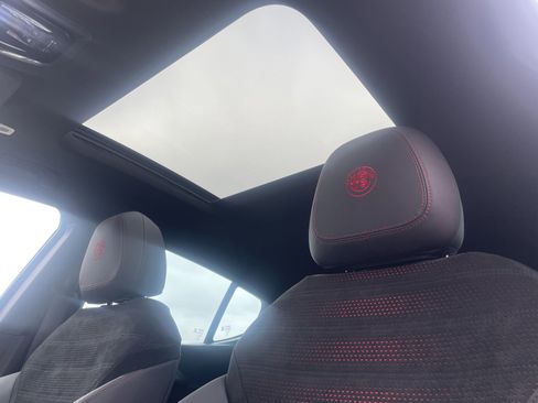 New 2024 Alfa Romeo Tonale Veloce w/ Active Assist Package image 18