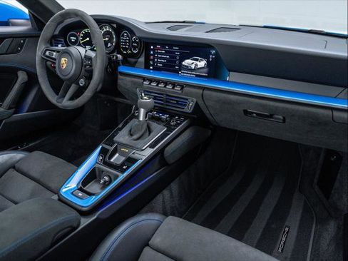 Used 2022 Porsche 911 GT3 image 24