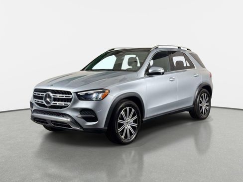 Used 2025 Mercedes-Benz GLE 450 4MATIC w/ Winter Package image 7