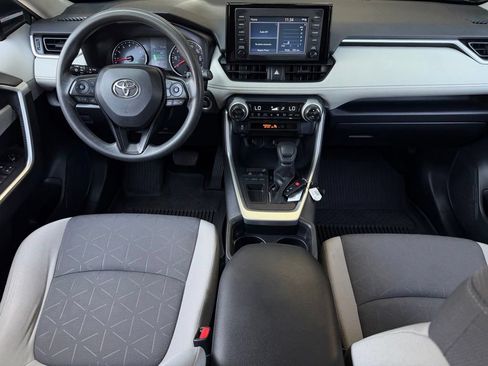 Used 2019 Toyota RAV4 XLE w/ All Weather Liner Package FWD image 18