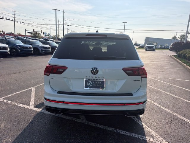 Certified 2024 Volkswagen Tiguan SE R-Line AWD/4WD image 4