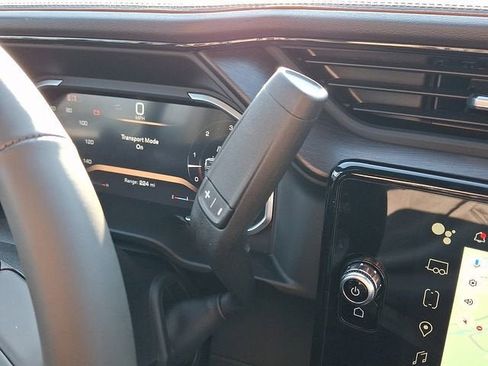 New 2026 GMC Sierra 2500 AT4 w/ AT4 Premium Plus Package AWD/4WD image 9