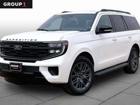 New 2026 Ford Expedition Platinum w/ Stealth Appearance Package AWD/4WD image 1