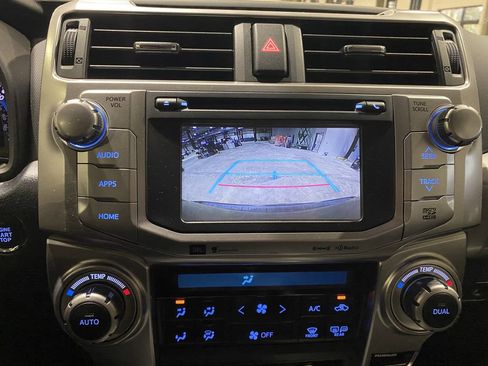 Used 2018 Toyota 4Runner Limited AWD/4WD image 6