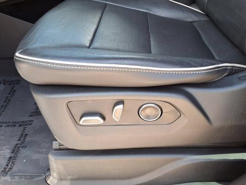 Used 2021 Cadillac Escalade Sport w/ LPO, Illumination Package AWD/4WD image 22