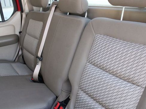 Used 2004 Ford Explorer Sport Trac XLT RWD image 18