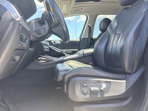 Used 2020 BMW X7 xDrive40i w/ Cold Weather Package AWD/4WD image 26