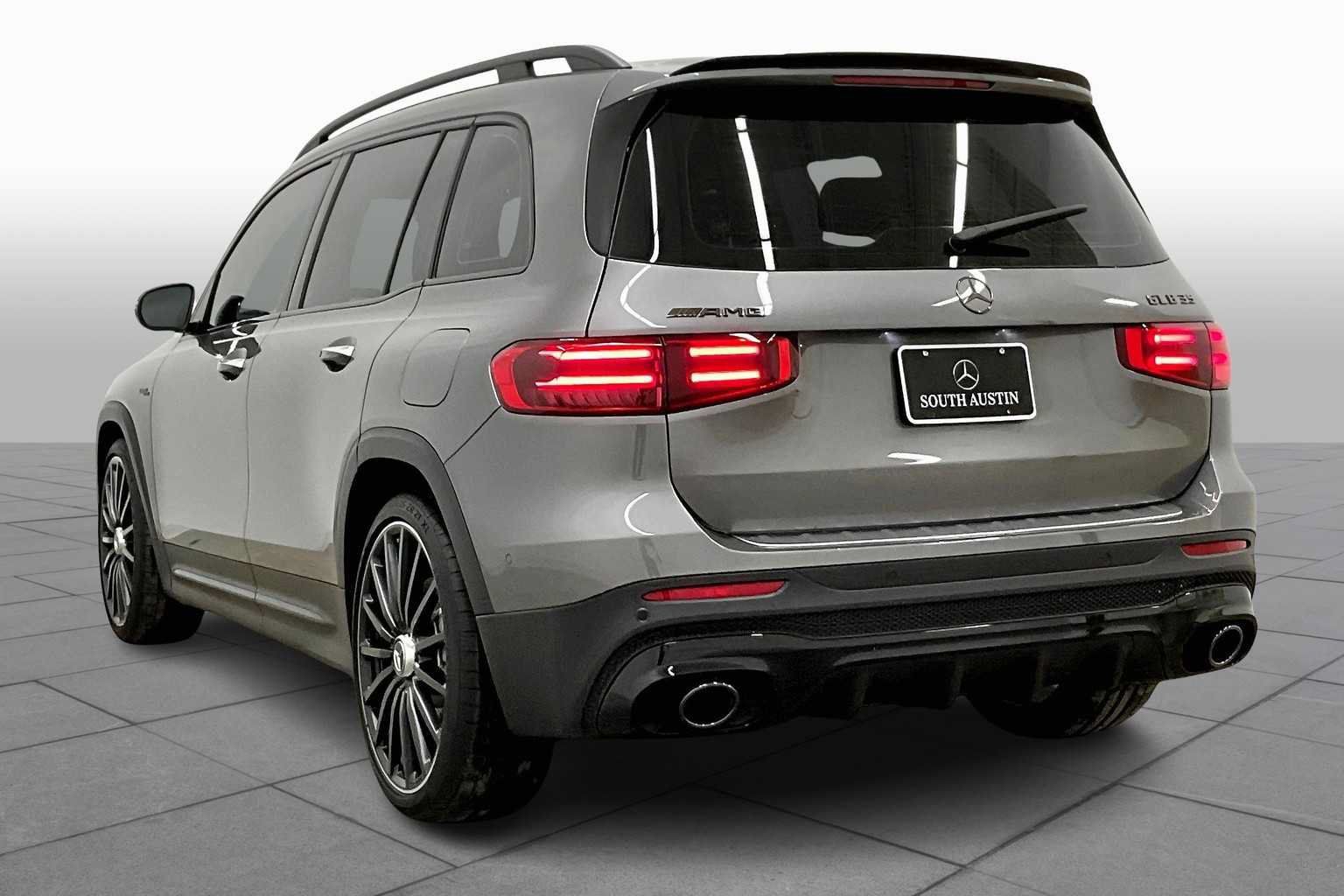 Certified 2025 Mercedes-Benz GLB 35 AMG 4MATIC image 12