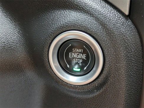 Used 2022 Chevrolet Silverado 1500 LT image 28