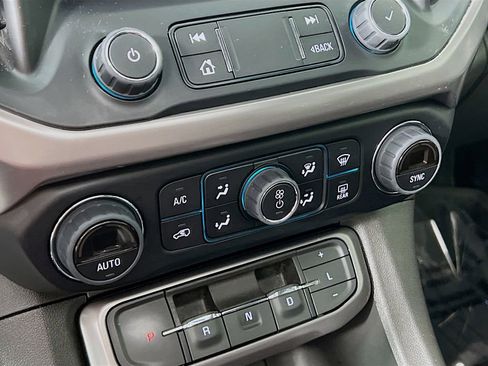 Certified 2023 GMC Acadia AT4 w/ Technology Package AWD/4WD image 15