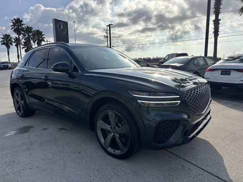 Used 2022 Genesis GV70 3.5T Sport w/ Sport Prestige Package image 3