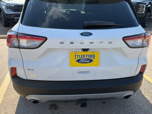 Used 2020 Ford Escape SE FWD image 8