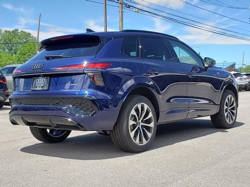 New 2026 Audi Q3 quattro 2.0T AWD/4WD image 3